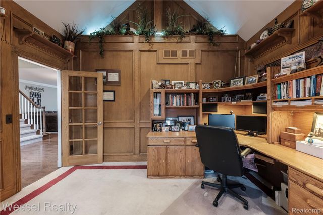 49112 White Mill Drive, Shelby Charter Township, MI 48317