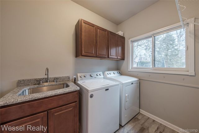 49112 White Mill Drive, Shelby Charter Township, MI 48317