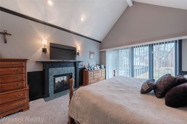 49112 White Mill Drive, Shelby Charter Township, MI 48317