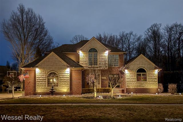 49112 White Mill Drive, Shelby Charter Township, MI 48317