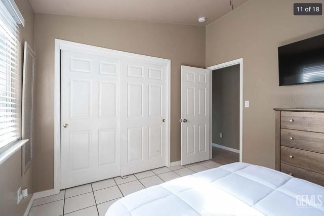 5506 Seasons Drive, Bakersfield, CA 93313