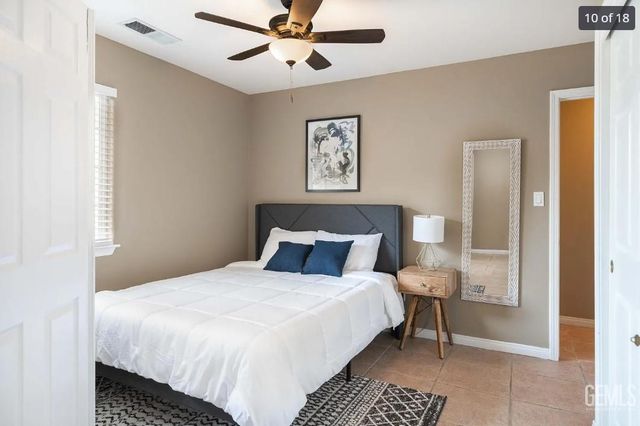 5506 Seasons Drive, Bakersfield, CA 93313