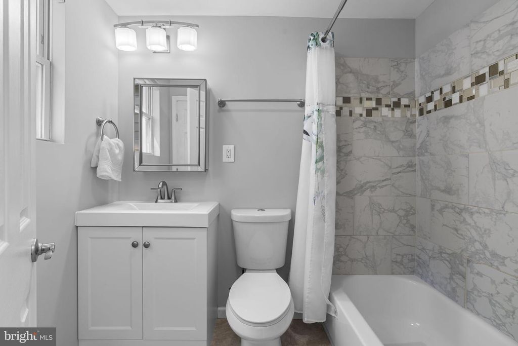 Image 19 of property listing at 2843 PENNSYLVANIA AVE, Baltimore, MD 21227