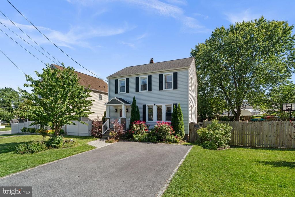 Image 2 of property listing at 2843 PENNSYLVANIA AVE, Baltimore, MD 21227