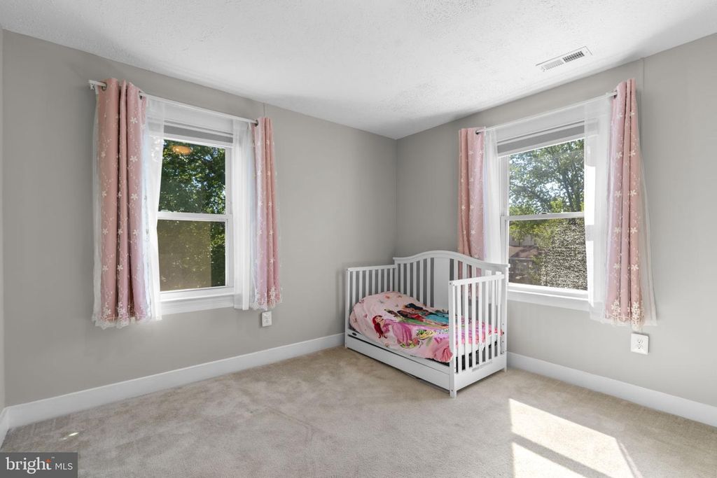 Image 21 of property listing at 2843 PENNSYLVANIA AVE, Baltimore, MD 21227