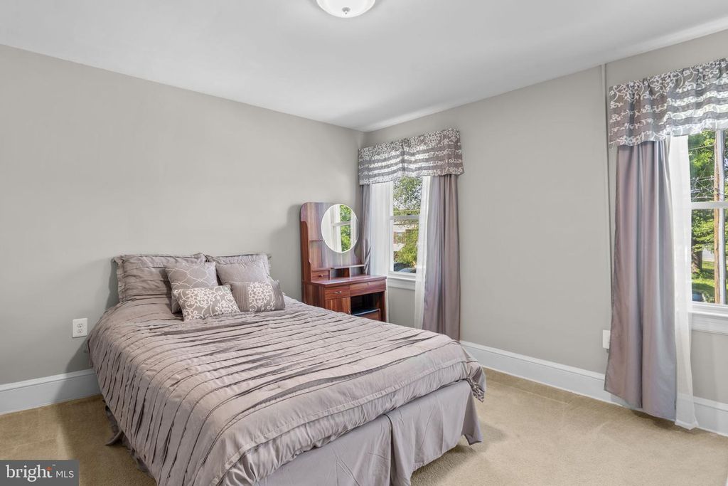 Image 25 of property listing at 2843 PENNSYLVANIA AVE, Baltimore, MD 21227