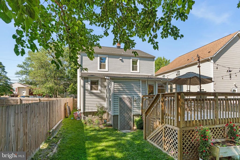 Image 38 of property listing at 2843 PENNSYLVANIA AVE, Baltimore, MD 21227