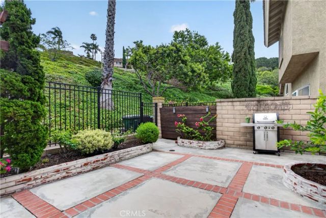 750 S Lone Star Lane, Anaheim Hills, CA 92807