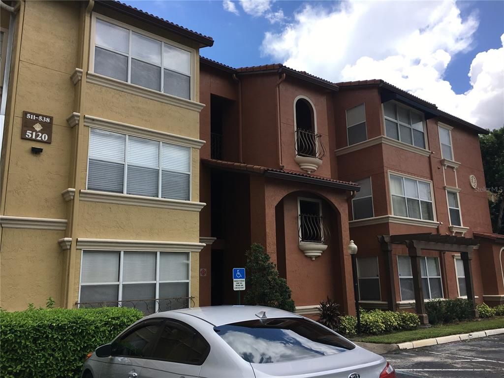 5120 CONROY ROAD 516, Orlando, FL 32811