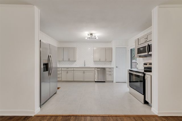 1412 Ferris Avenue, Waxahachie, TX 75165