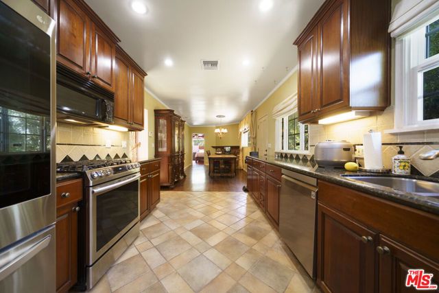 6110 Shoshone Avenue, Encino (los Angeles), CA 91316