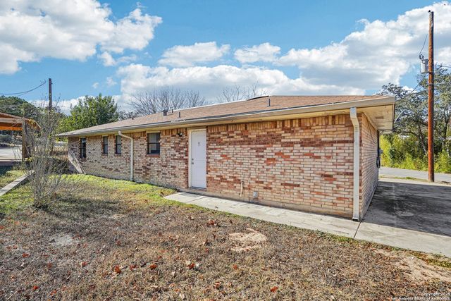 1601 Newton Steet, Kerrville, TX 78028