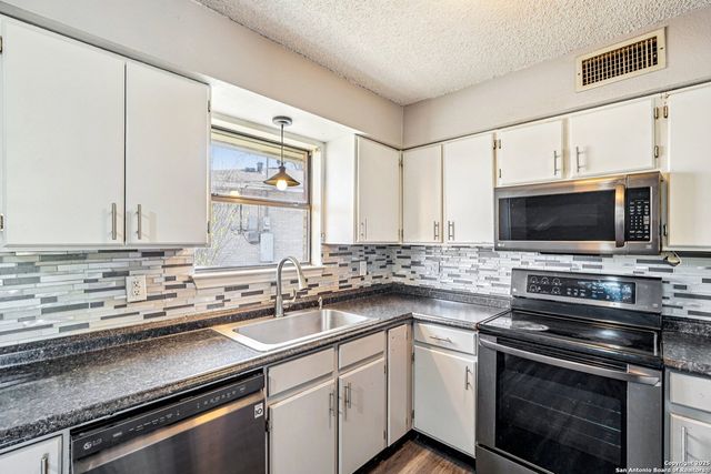 1601 Newton Steet, Kerrville, TX 78028