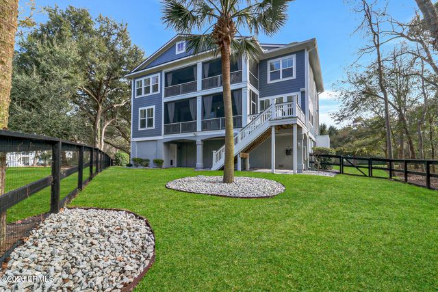 15 Paddocks Boulevard, Hilton Head Island, SC 29926