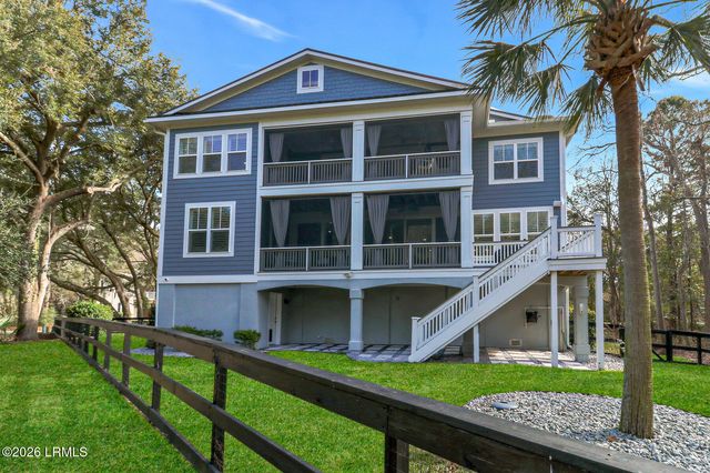 15 Paddocks Boulevard, Hilton Head Island, SC 29926