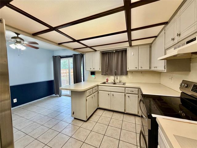 11 Osage Drive, Shawnee, OK 74801