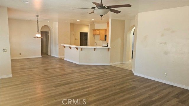 511 N Girard, Hemet, CA 92544