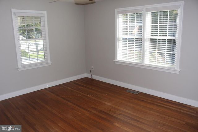 3718 HILL ST, Fairfax, VA 22030