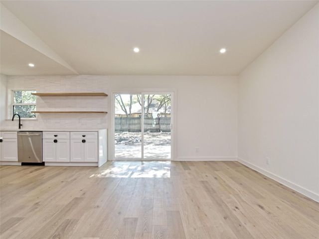 5903 Gateshead DR, Austin, TX 78745