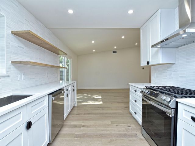 5903 Gateshead DR, Austin, TX 78745