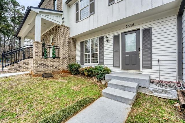3588 Kennesaw Station NW Drive, Kennesaw, GA 30144