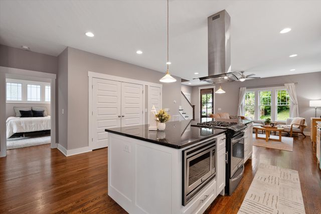 1315 Greenland Ave, Nashville, TN 37216