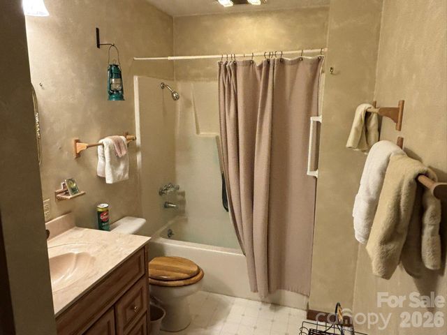 120 Kimberly Drive, Bryson City, NC 28713