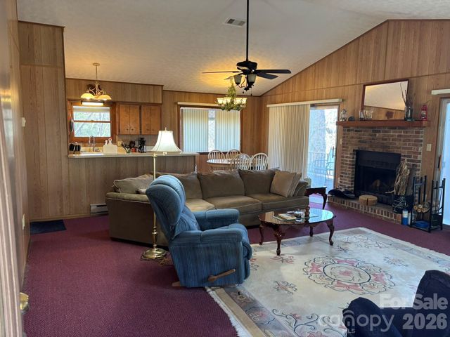 120 Kimberly Drive, Bryson City, NC 28713