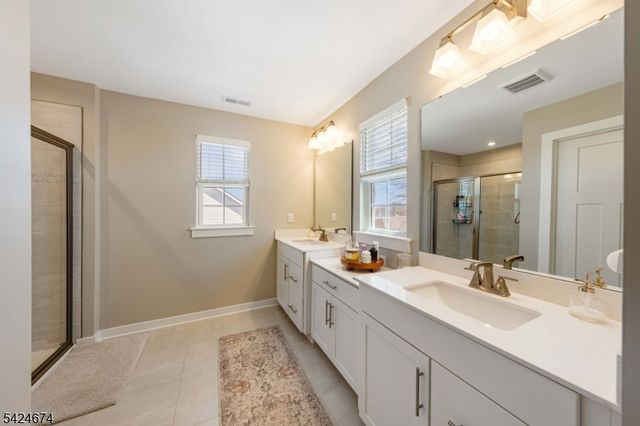 15 Esposito Ln, Roxbury Twp., NJ 07850