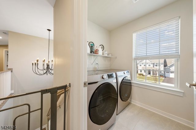 15 Esposito Ln, Roxbury Twp., NJ 07850