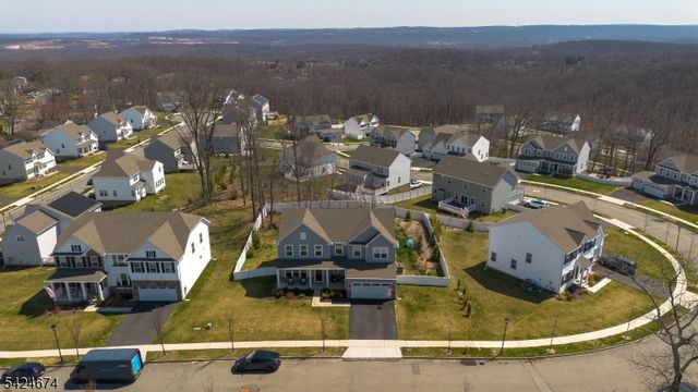 15 Esposito Ln, Roxbury Twp., NJ 07850