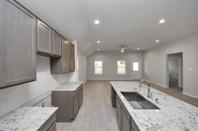 15710 Telge Ridge Lane, Cypress, TX 77429