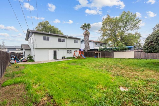 10414 Reymouth Ave, Rancho Cordova, CA 95670