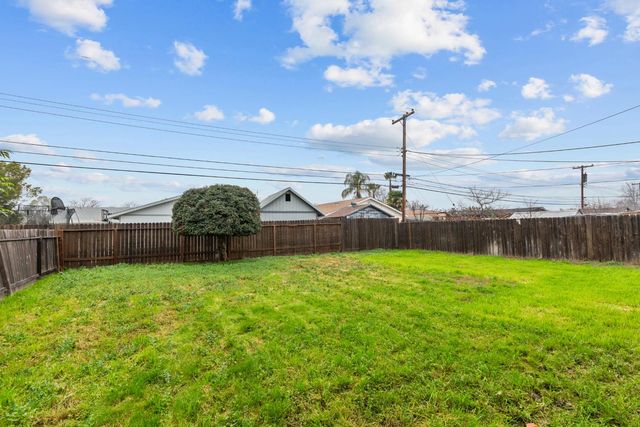 10414 Reymouth Ave, Rancho Cordova, CA 95670