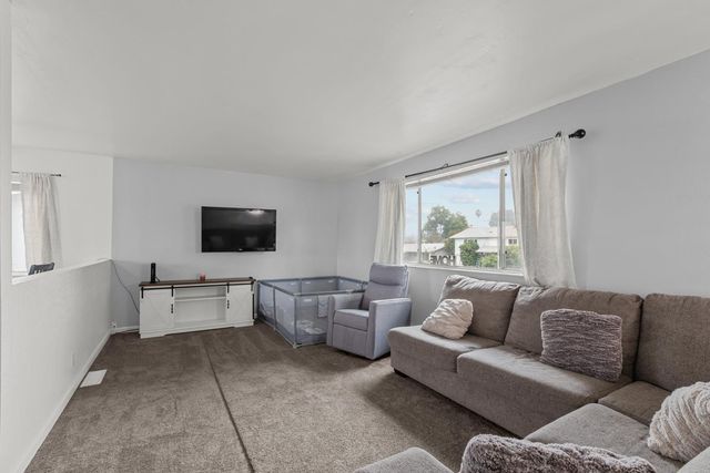 10414 Reymouth Ave, Rancho Cordova, CA 95670