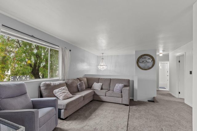 10414 Reymouth Ave, Rancho Cordova, CA 95670