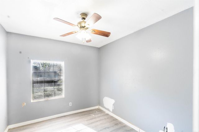 212 N Pine St, Marvell, AR 72366