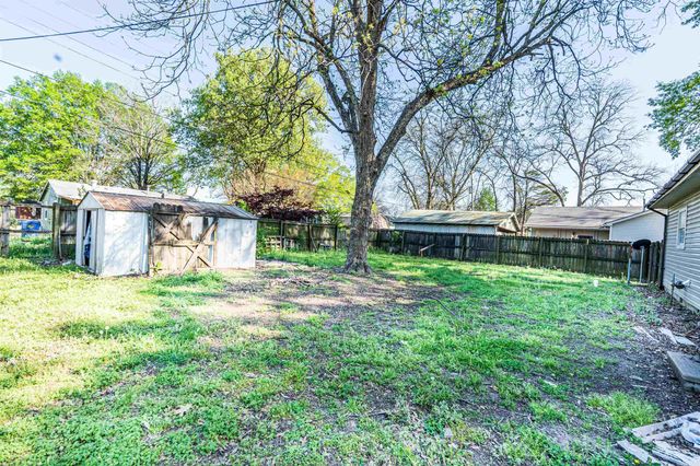 212 N Pine St, Marvell, AR 72366