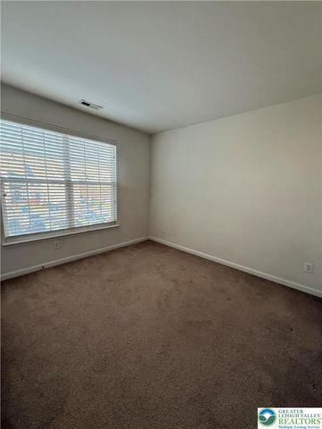 1805 Hemming Way, South Whitehall Twp, PA 18069