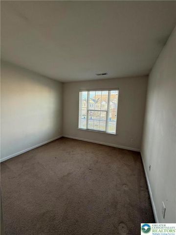 1805 Hemming Way, South Whitehall Twp, PA 18069