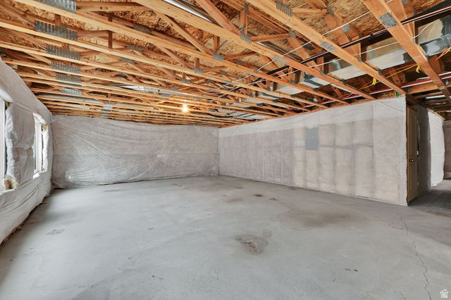 7494 S WOOD FARMS DR, West Jordan, UT 84084