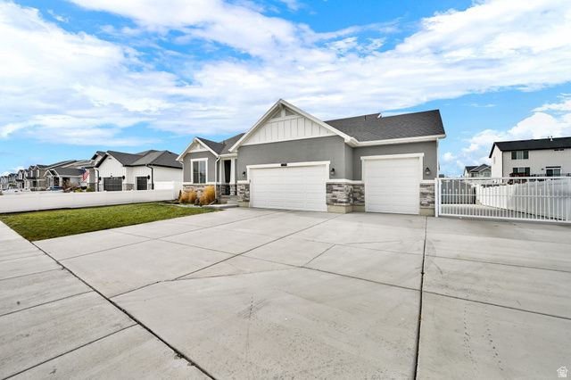 7494 S WOOD FARMS DR, West Jordan, UT 84084