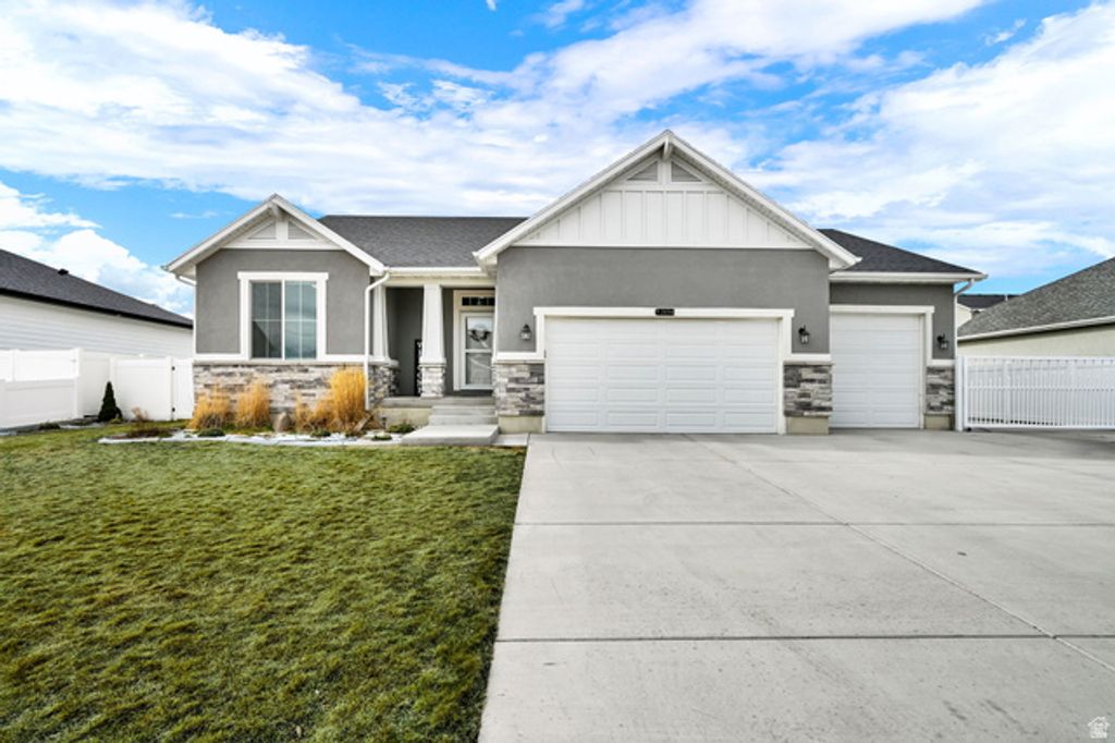 7494 S WOOD FARMS DR, West Jordan, UT 84084
