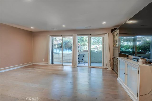 805 Ronda Mendoza B, Laguna Woods, CA 92637