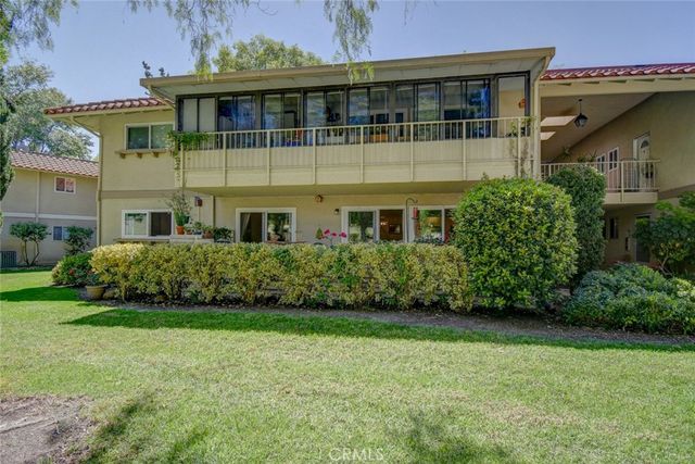 805 Ronda Mendoza B, Laguna Woods, CA 92637