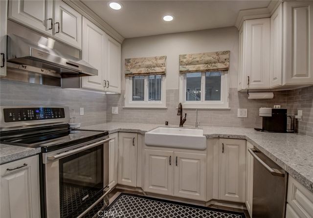 805 Ronda Mendoza B, Laguna Woods, CA 92637