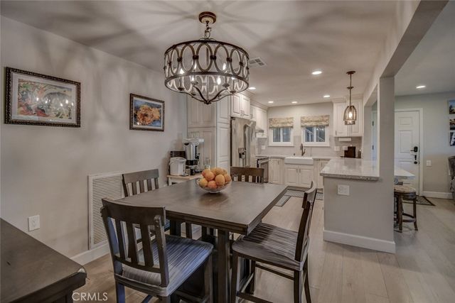 805 Ronda Mendoza B, Laguna Woods, CA 92637