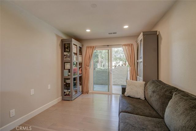 805 Ronda Mendoza B, Laguna Woods, CA 92637
