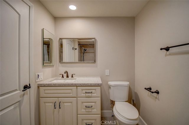 805 Ronda Mendoza B, Laguna Woods, CA 92637