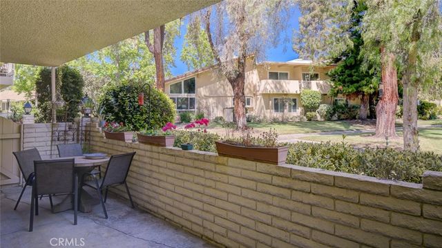 805 Ronda Mendoza B, Laguna Woods, CA 92637